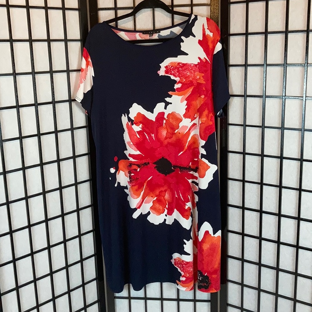 Navy Floral Shift Dress